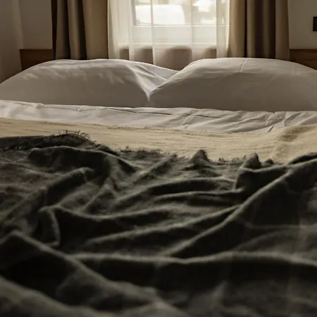 Riverside מלון דירות ראוריס