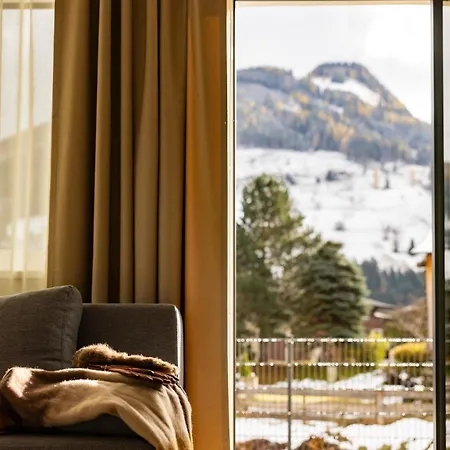 Riverside 4*